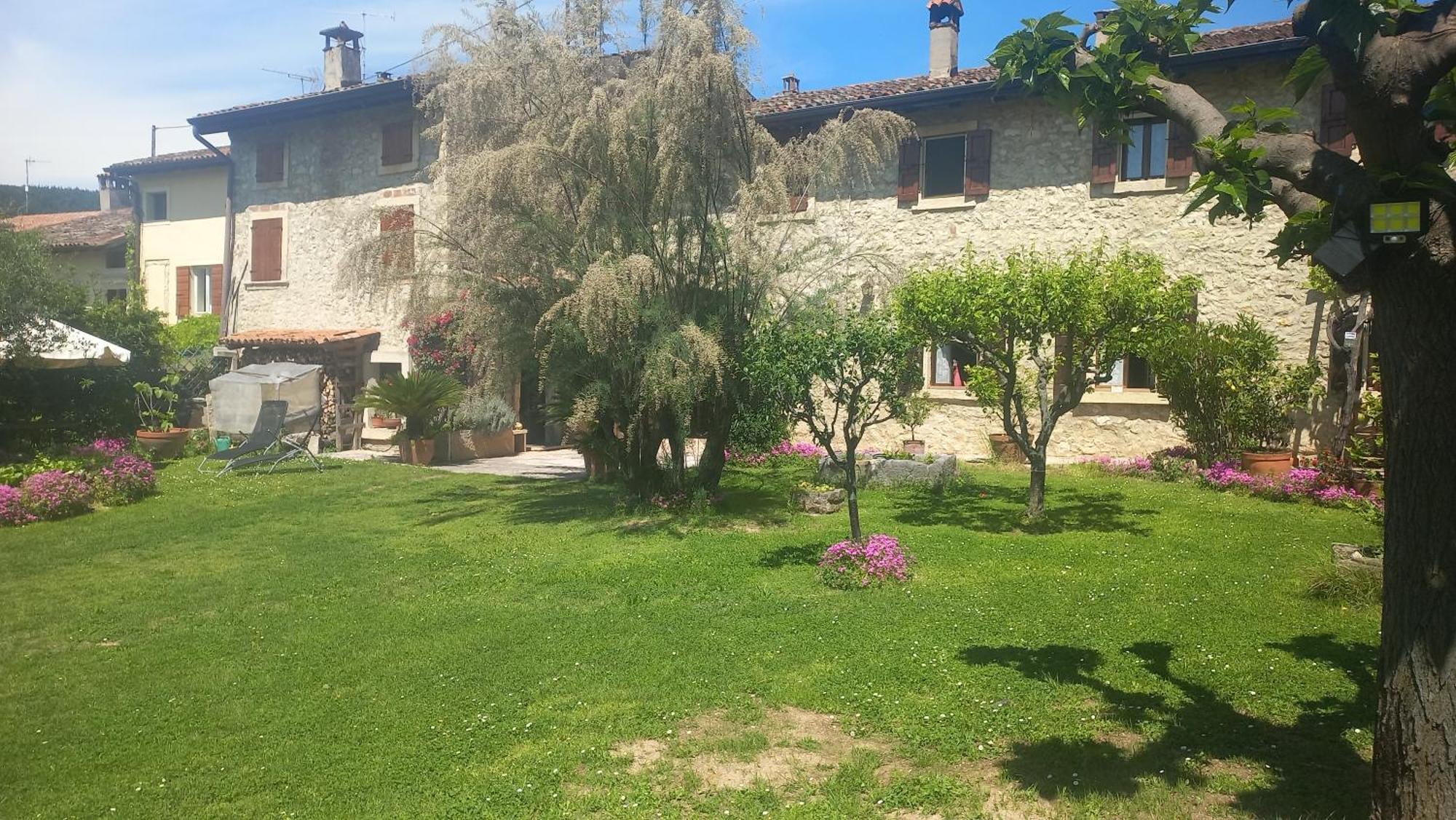 Antico Casale Allecalcarole Неграр Екстериор снимка